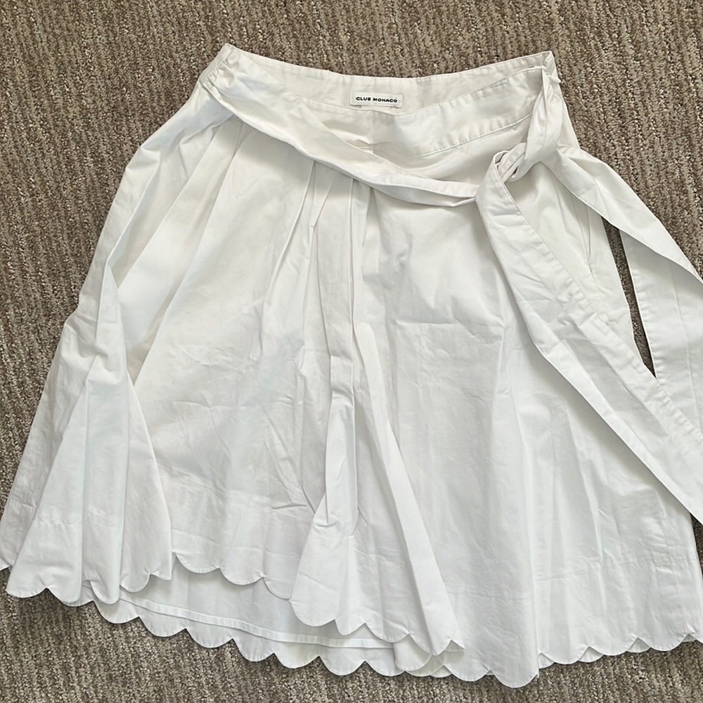 Very new white club Monaco cotton skirt size 2